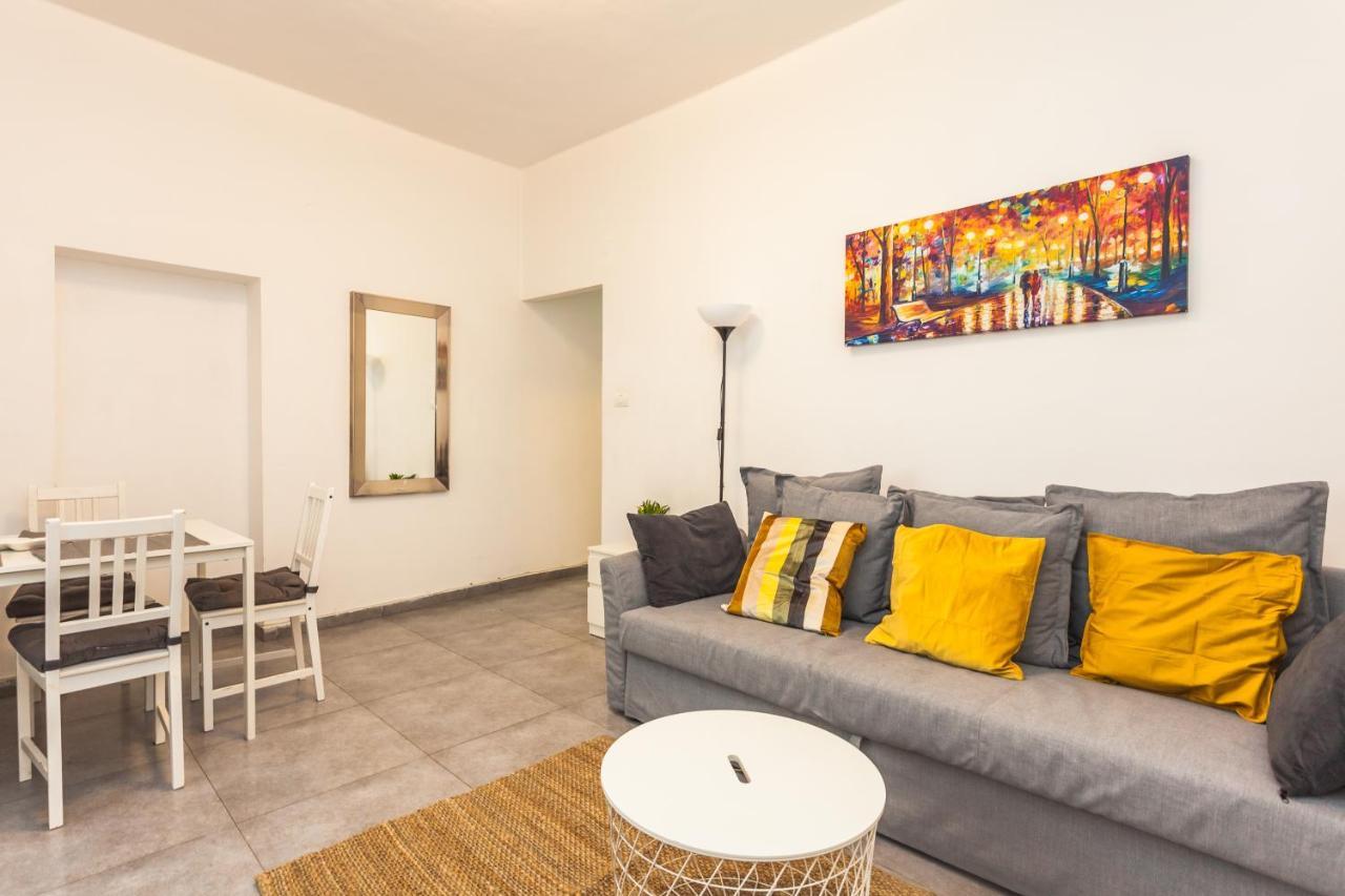 Lovely Apartment Close To The Beach 텔아비브 외부 사진